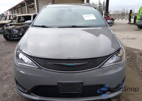 2020 Chrysler Pacifica Hybrid Limited z USA, uszkodzony, nr VIN 2C4RC1N75LR273603